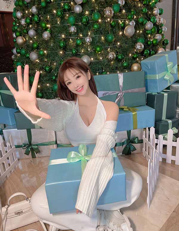 新加坡模特微信